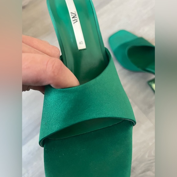 Emerald green Zara heels - Picture 6 of 10